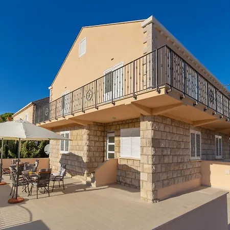 Apartment Hedera Estate, Hedera A28 Zupa Dubrovacka